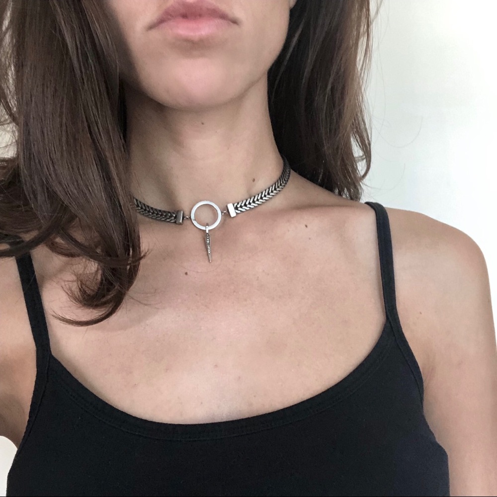 🚫SOLD🚫 Silver Chain Choker with Dangling Pendant